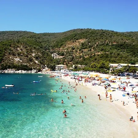 Rouda Bay Mikros Gialos